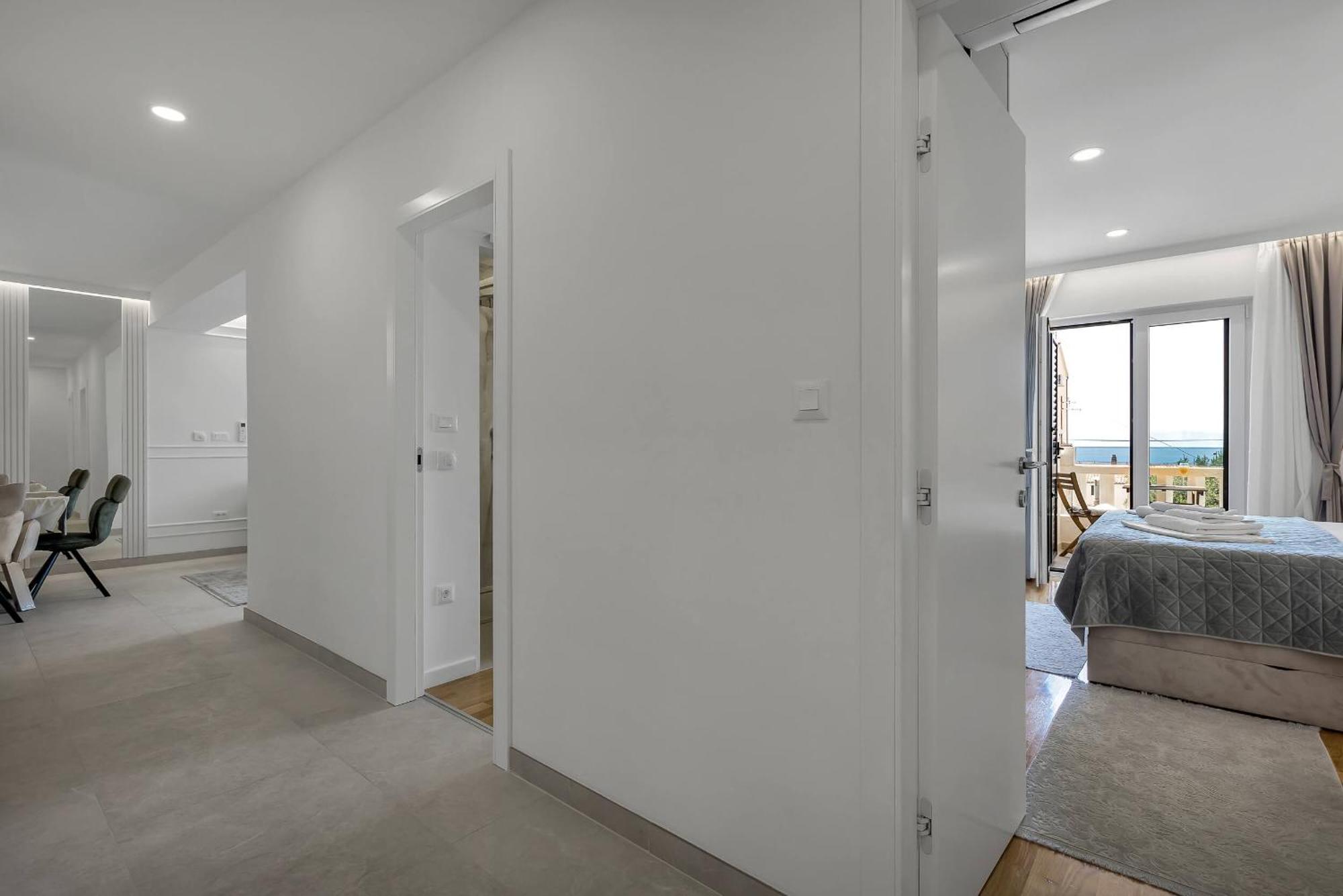 Apartments Luka'S View Makarska Ngoại thất bức ảnh